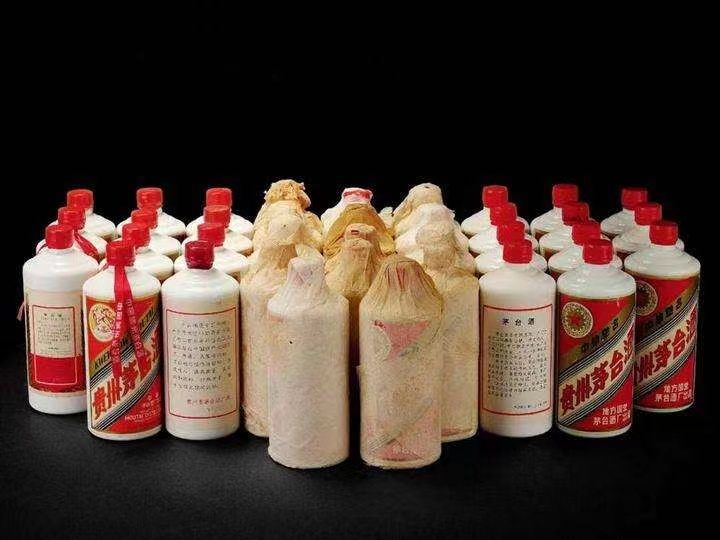 兴城日照岚山回收酒价格哪里回收(附近上门回收茅台酒）?